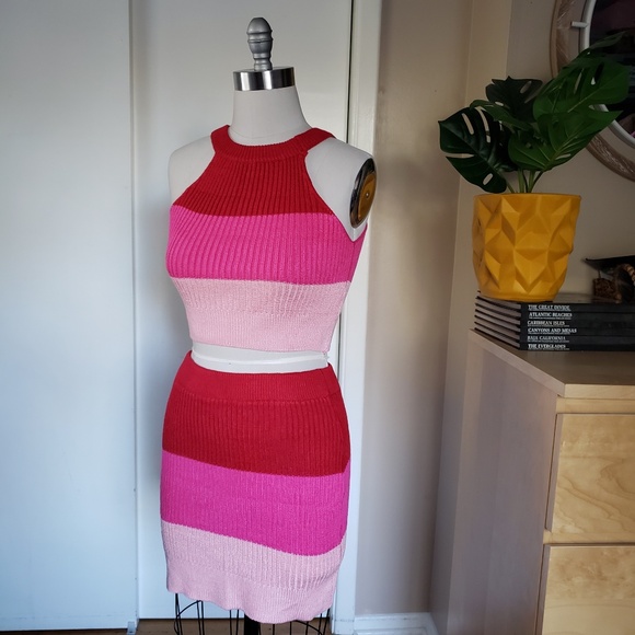 Pink Ombre Knit Set Size Large NEW! - Picture 4 of 14